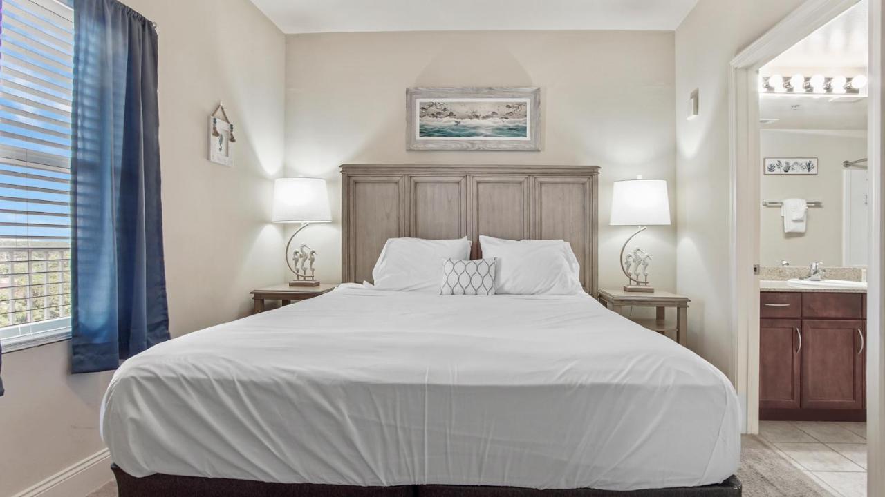 Laketown Wharf #1203 By Nautical Vacation *