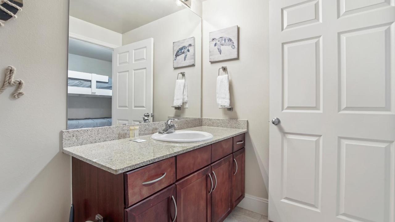 Laketown Wharf #1203 By Nautical Vacation Holiday home Panama City Beach